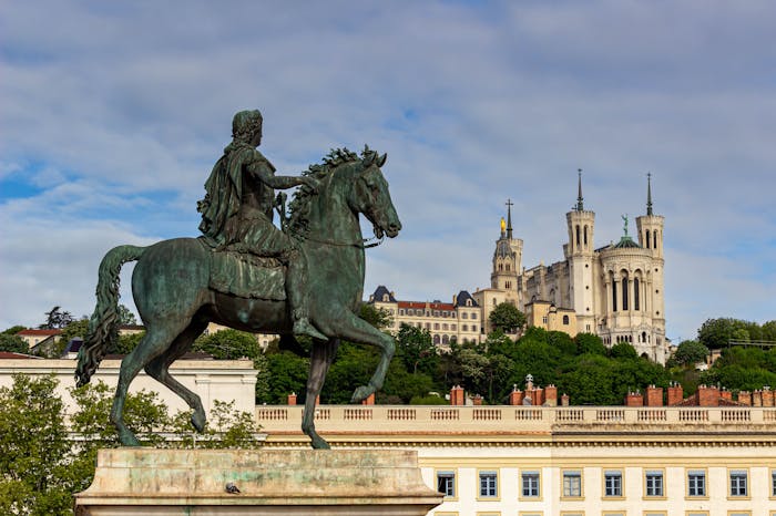 statue à lyon en rhone alpes